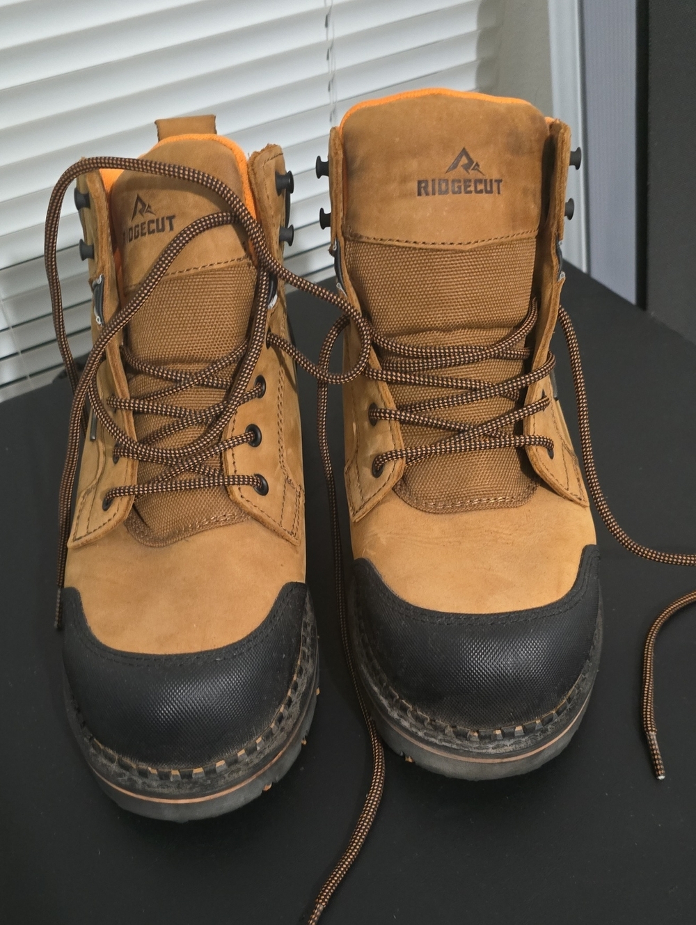 RIDGECUT Men's Tan Work Boots with Black Reinforced Toe
